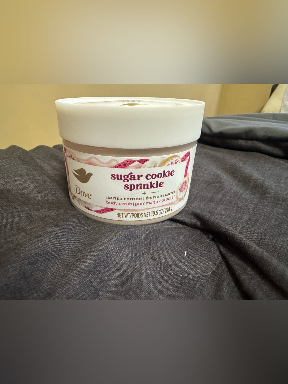 Dove Sugar Cookie Sprinkle Body Scrub — Cream